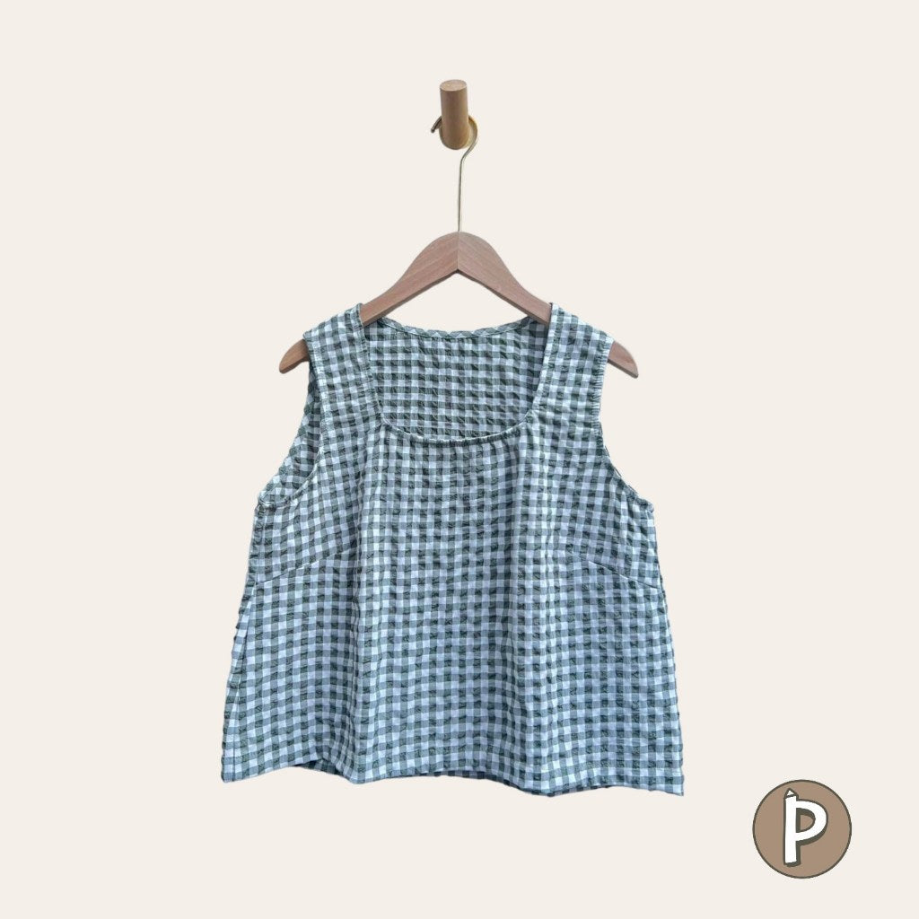 Pambahaymnl Gingham Square Neck Top