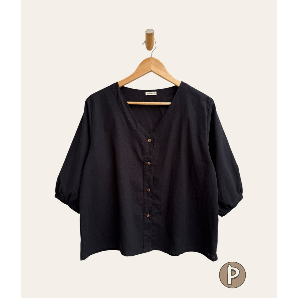 Pambahaymnl V-neck Button Volume Sleeve Blouse
