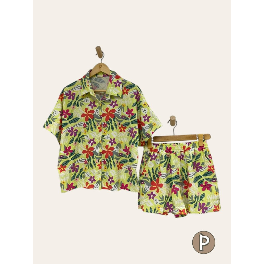 Pambahaymnl Batwing Buttoned Short Set