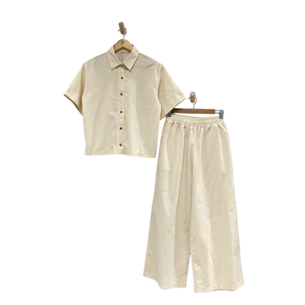 Pambahaymnl Buttoned Linen Pants Set
