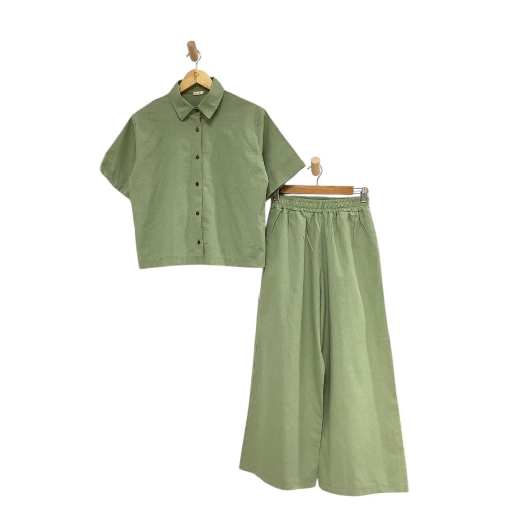 Pambahaymnl Buttoned Linen Pants Set