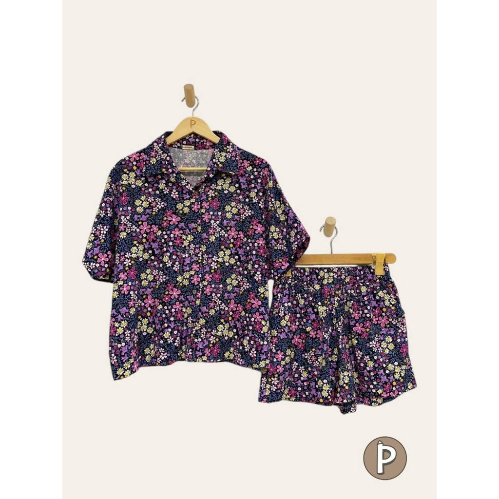 Pambahaymnl Batwing Buttoned Short Set