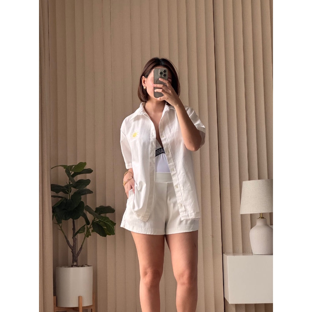 Pambahaymnl Aloha Oversized Buttoned Top