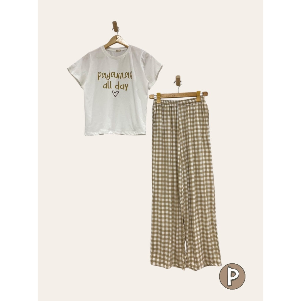 Pambahaymnl Printed Pjs Lounge Set