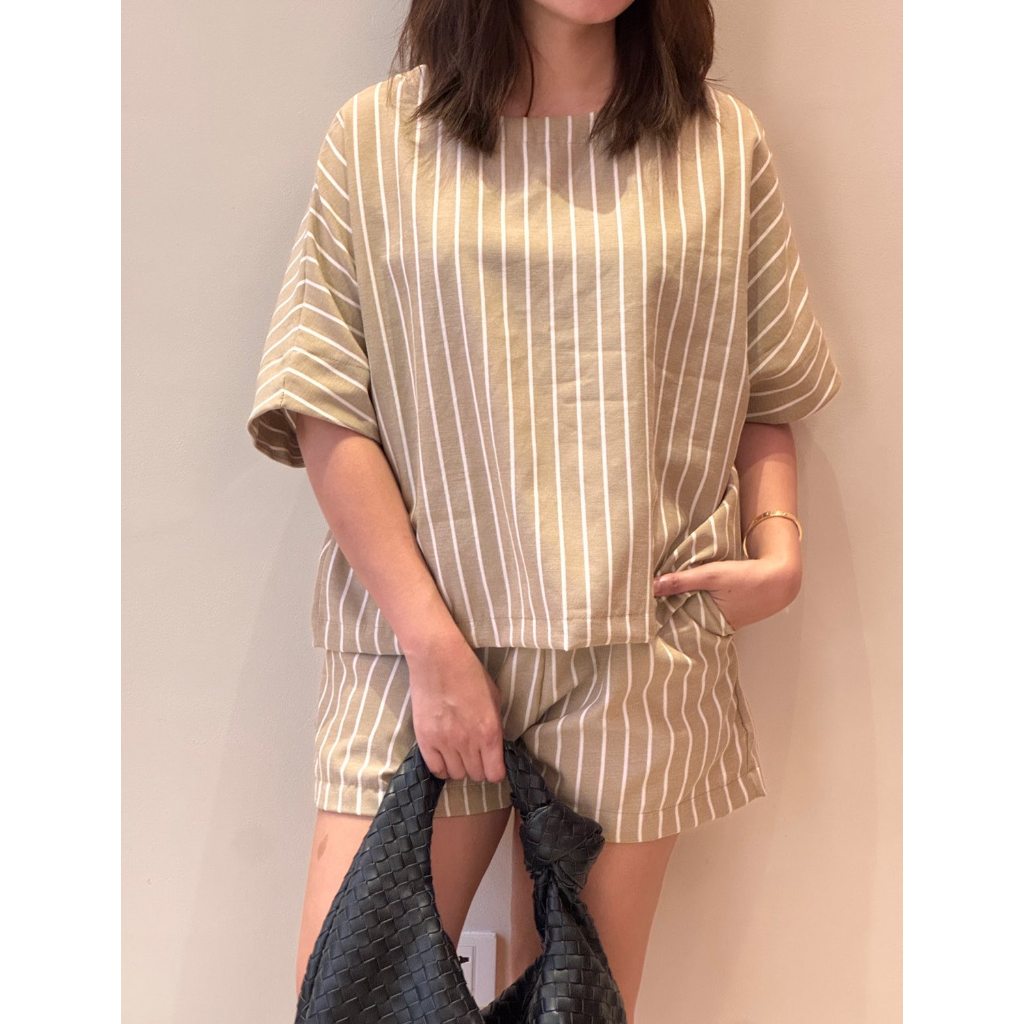 Pambahaymnl Batwing Stripes Set