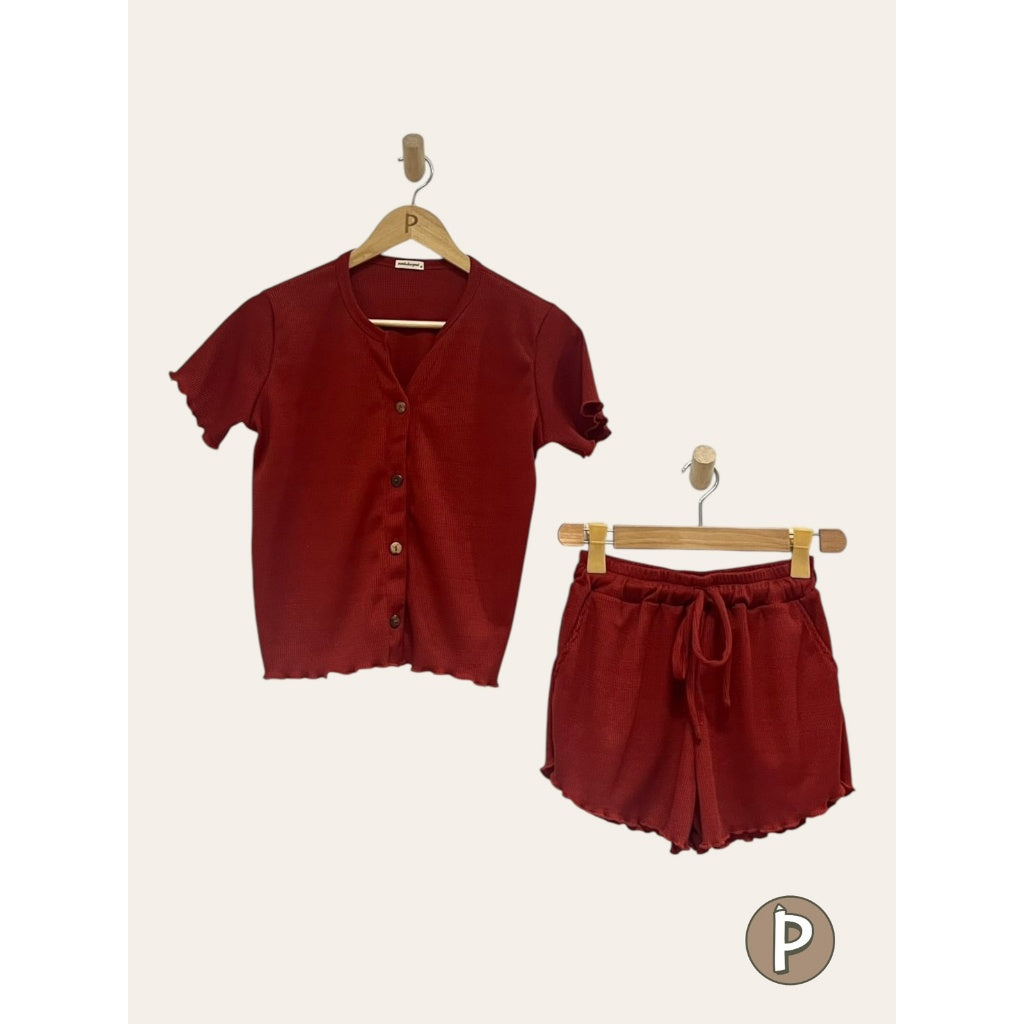 Pambahaymnl Buttoned Waffle Set