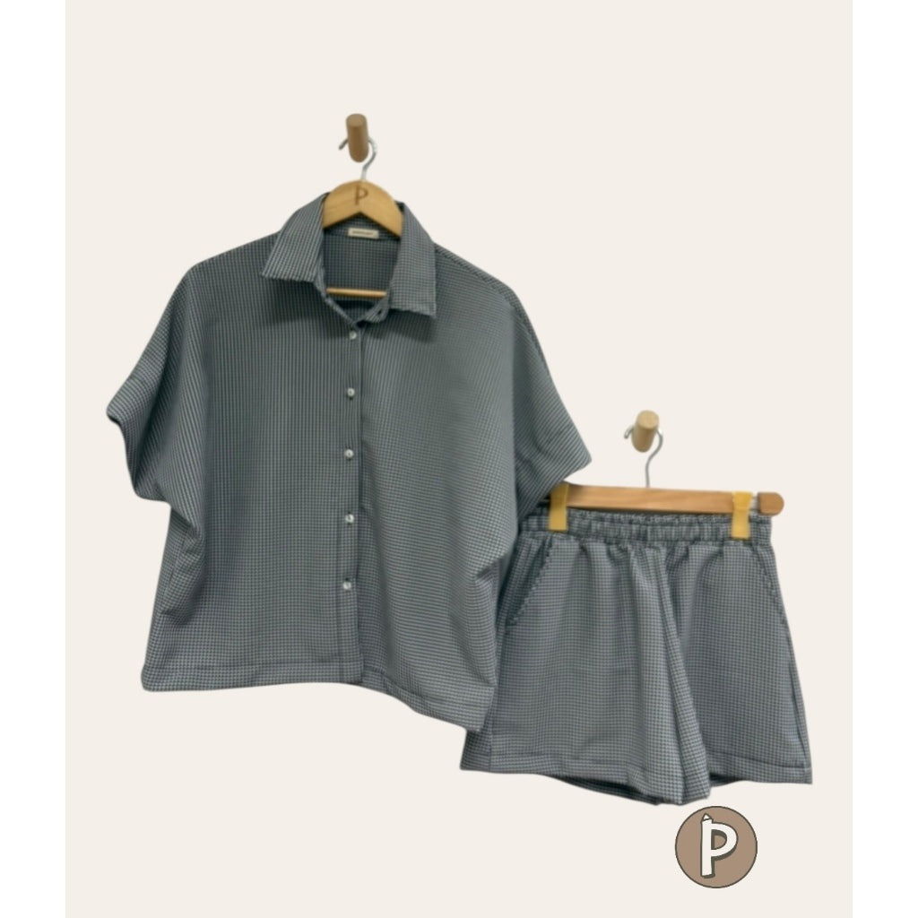 Pambahaymnl Batwing Buttoned Short Set