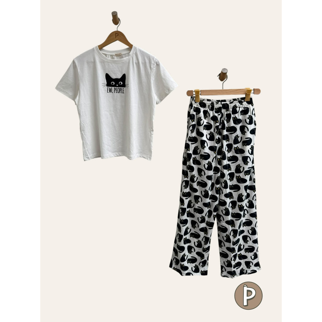 Pambahaymnl Printed Pjs Lounge Set
