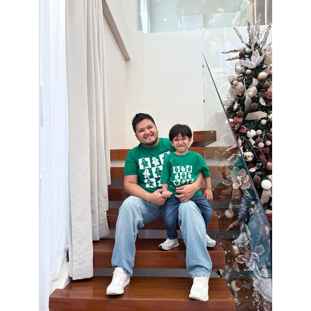 Pambahaymnl Kids Graphic Holiday Tee