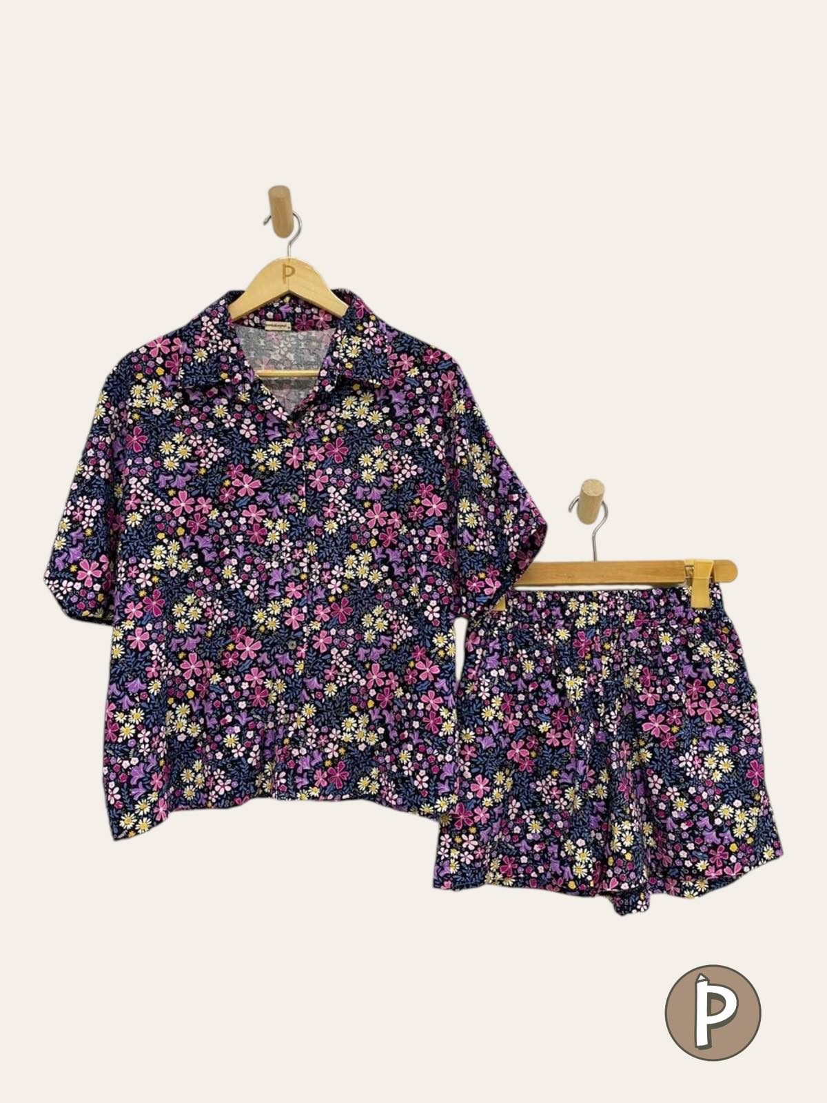 Pambahaymnl Batwing Buttoned Set